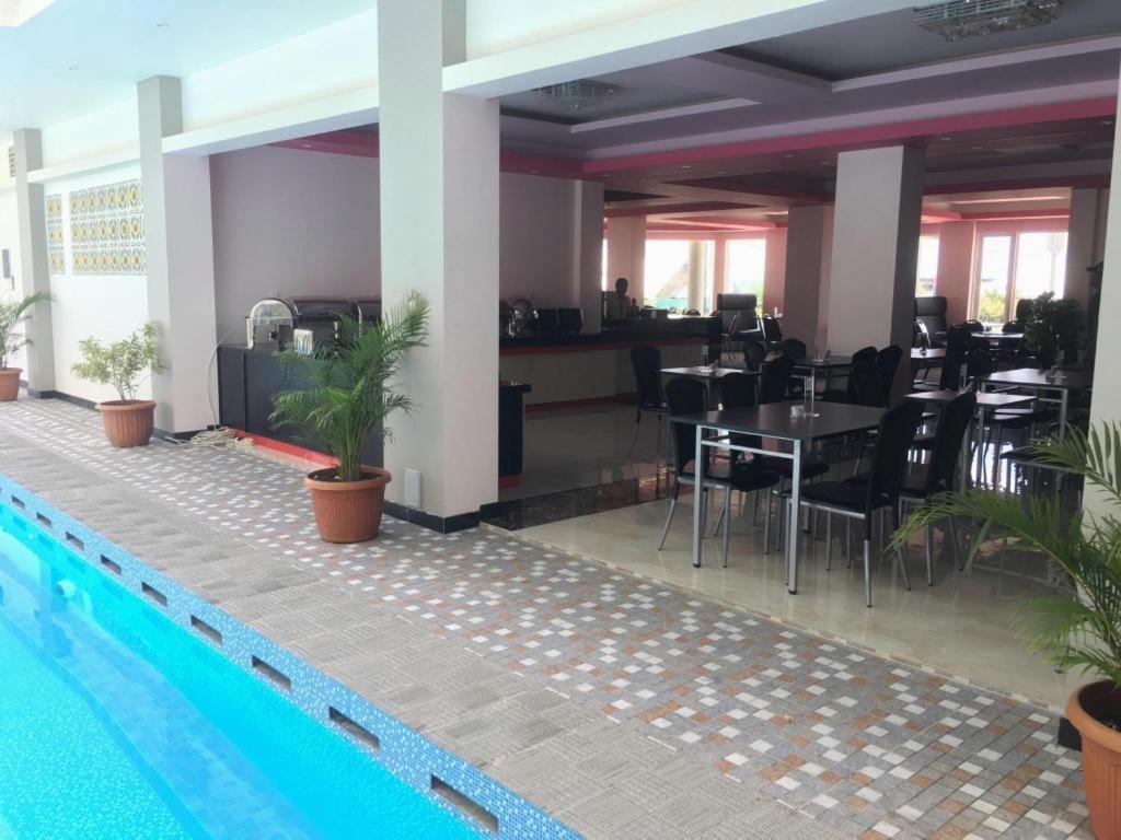 Grand Vilia Hotel Langgur Exteriér fotografie